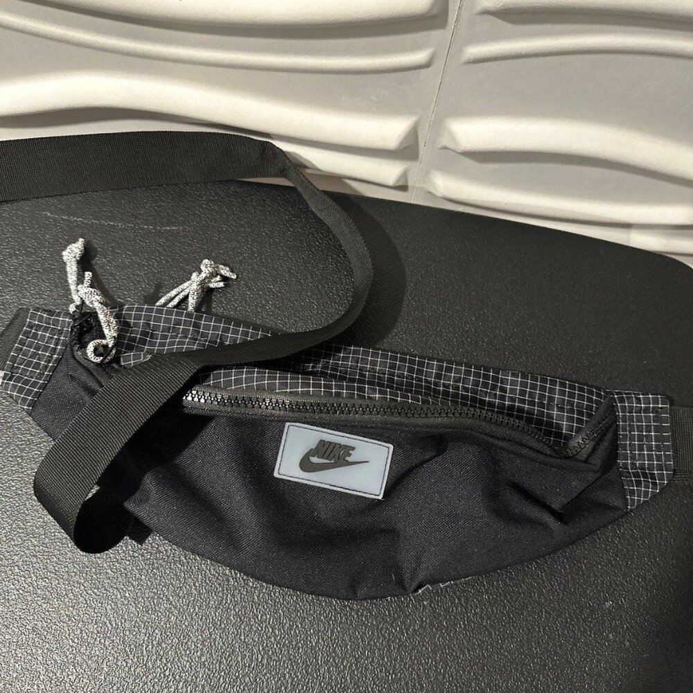 Nike fannypack